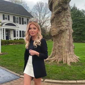 Meet your Posher, Zeyna